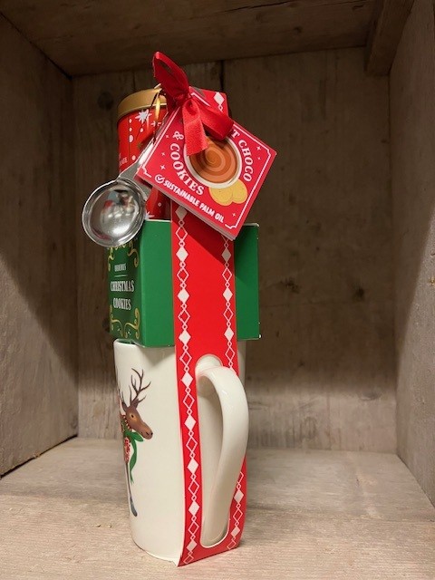 Beker-cadeauset 'Oh what a Joy' - Beker + hot chocolatemix (vanille), koekjes & lepeltje (VERBORGEN) - Afbeelding 3