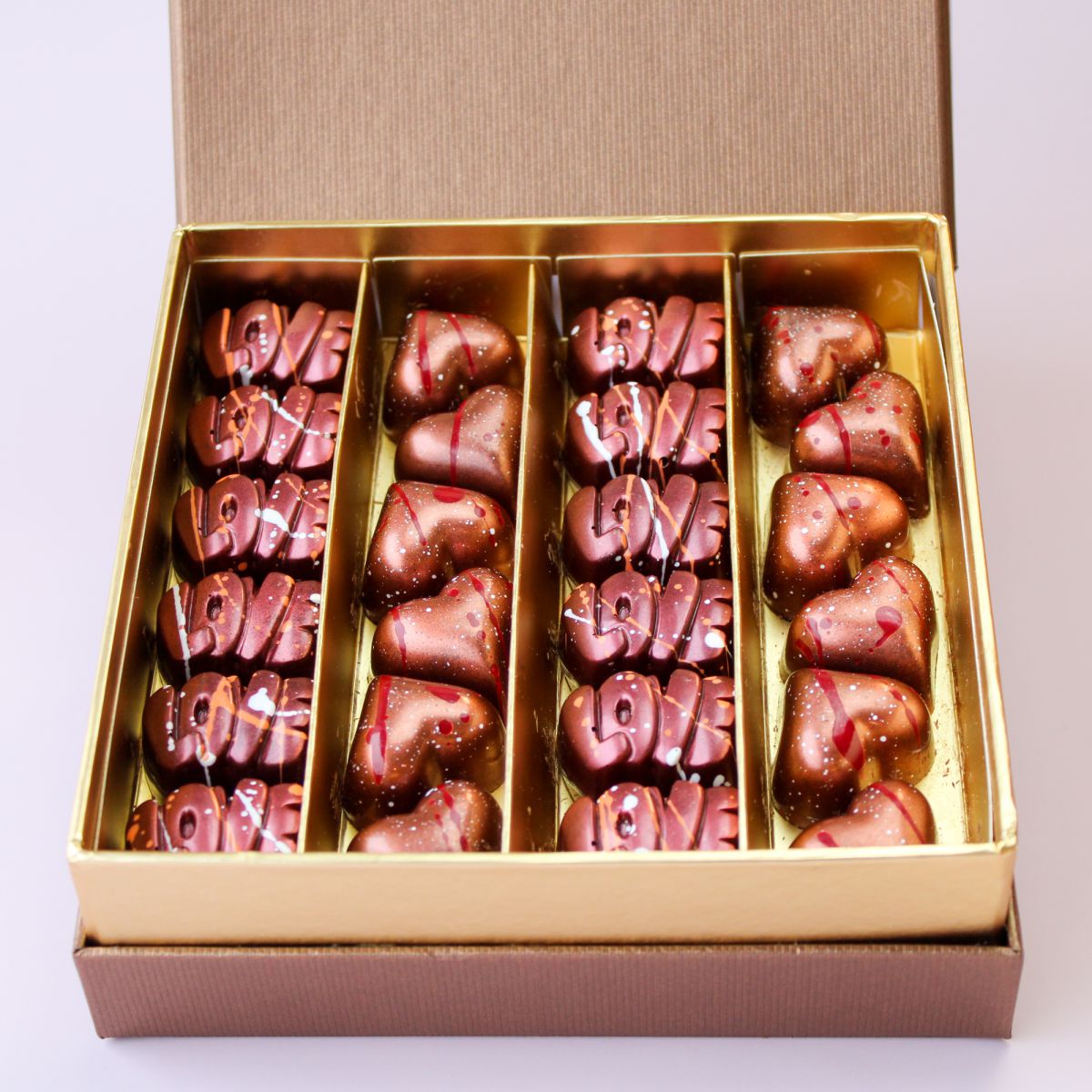 *Binnenkort leverbaar* - Lindy’s Lovebox | 24 Exclusieve Bonbons vegan/lactose/glutenvrij